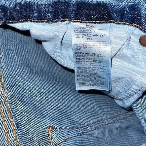 ❗️🎉HOST PICK❗️Old Navy Flex Slim Fit Plaid Ted Patch Distressed Jeans - Picture 9 of 9